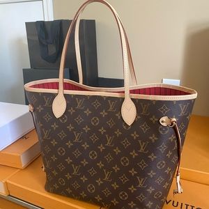 ❌SOLD❌Louis Vuitton Neverfull MM Monogram